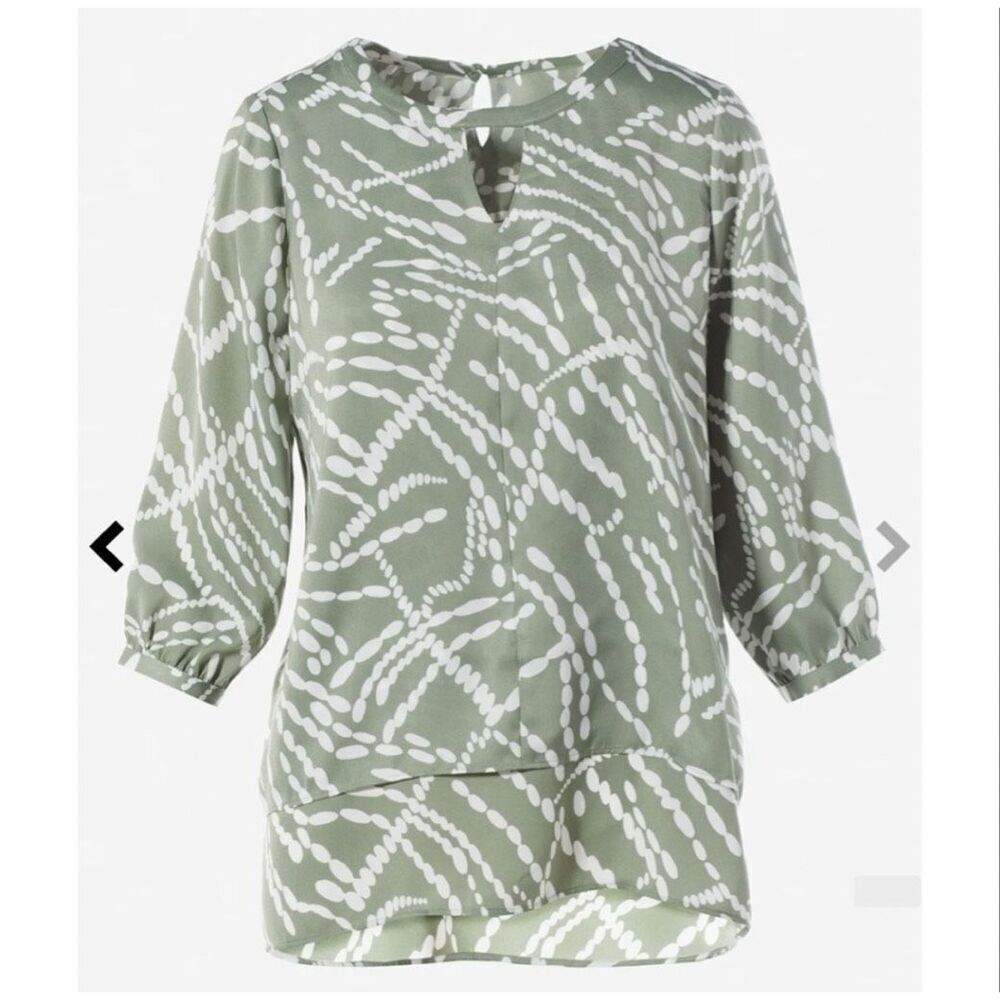 Chico's Sage Green and White Printed Keyhole Blouse